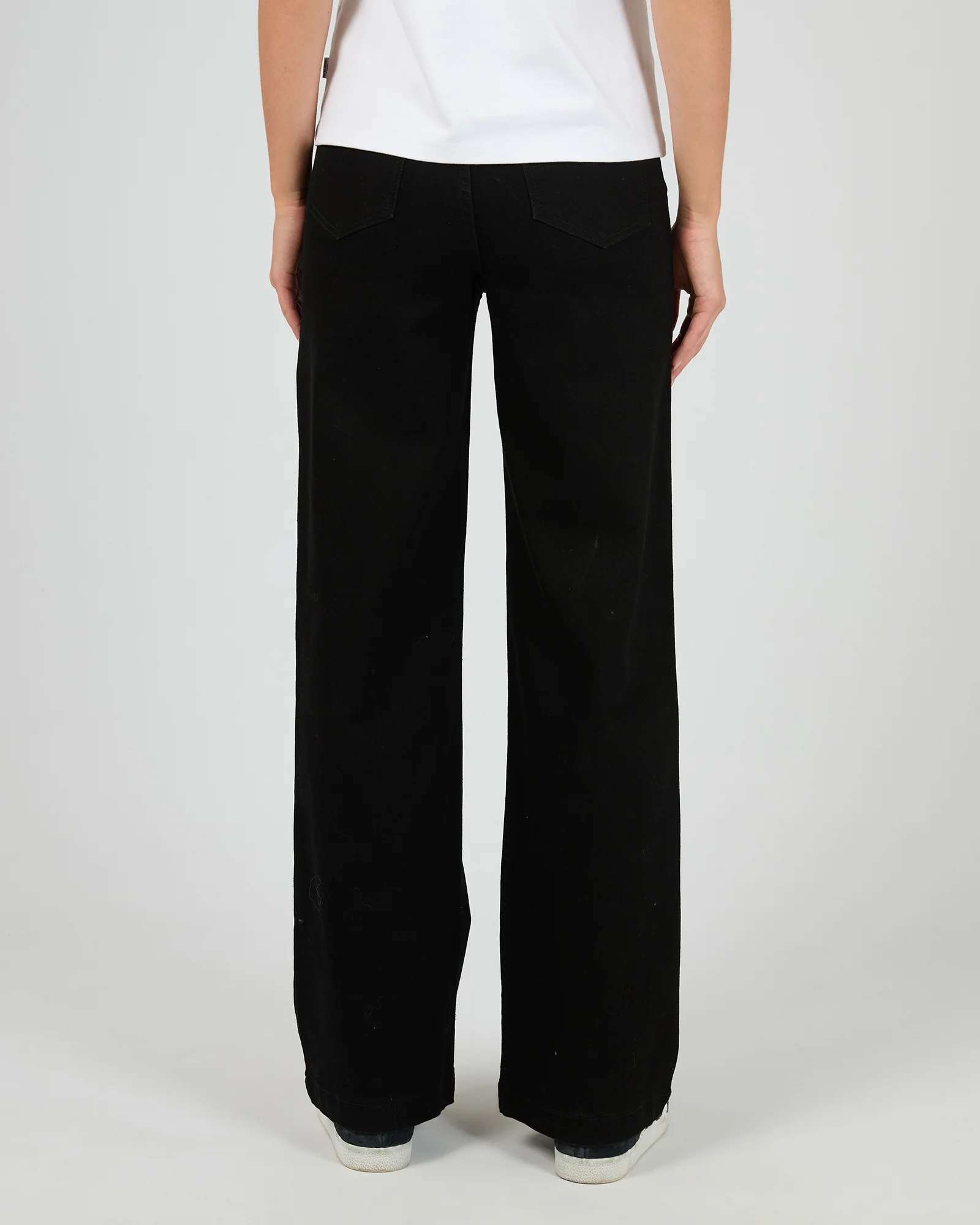 94 Wide Nellie Black - Image 3