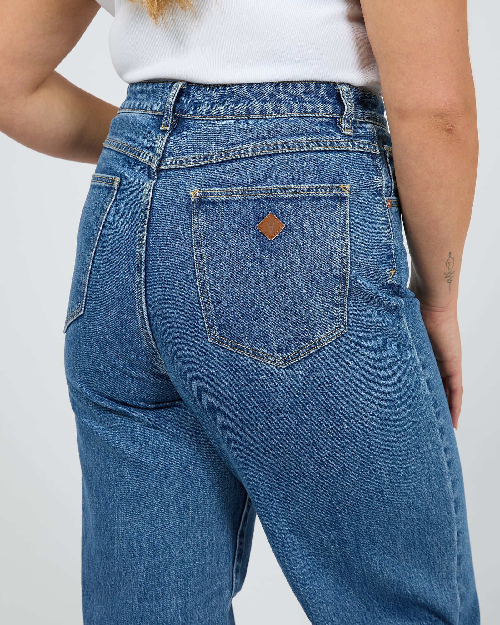 A 94 High & Wide Jean Chantelle Mid Blue - Image 11