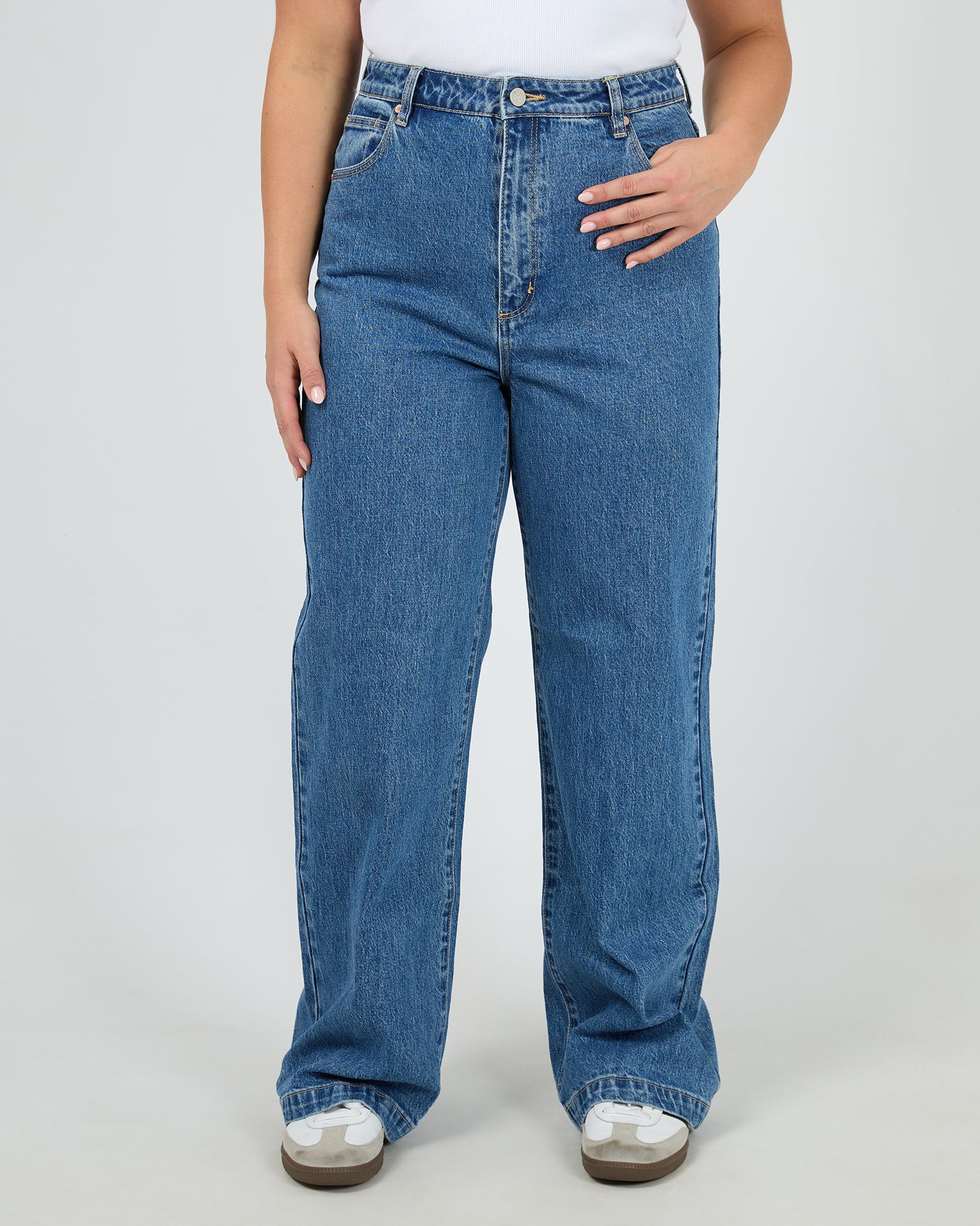 A 94 High & Wide Jean Chantelle Mid Blue - Image 7