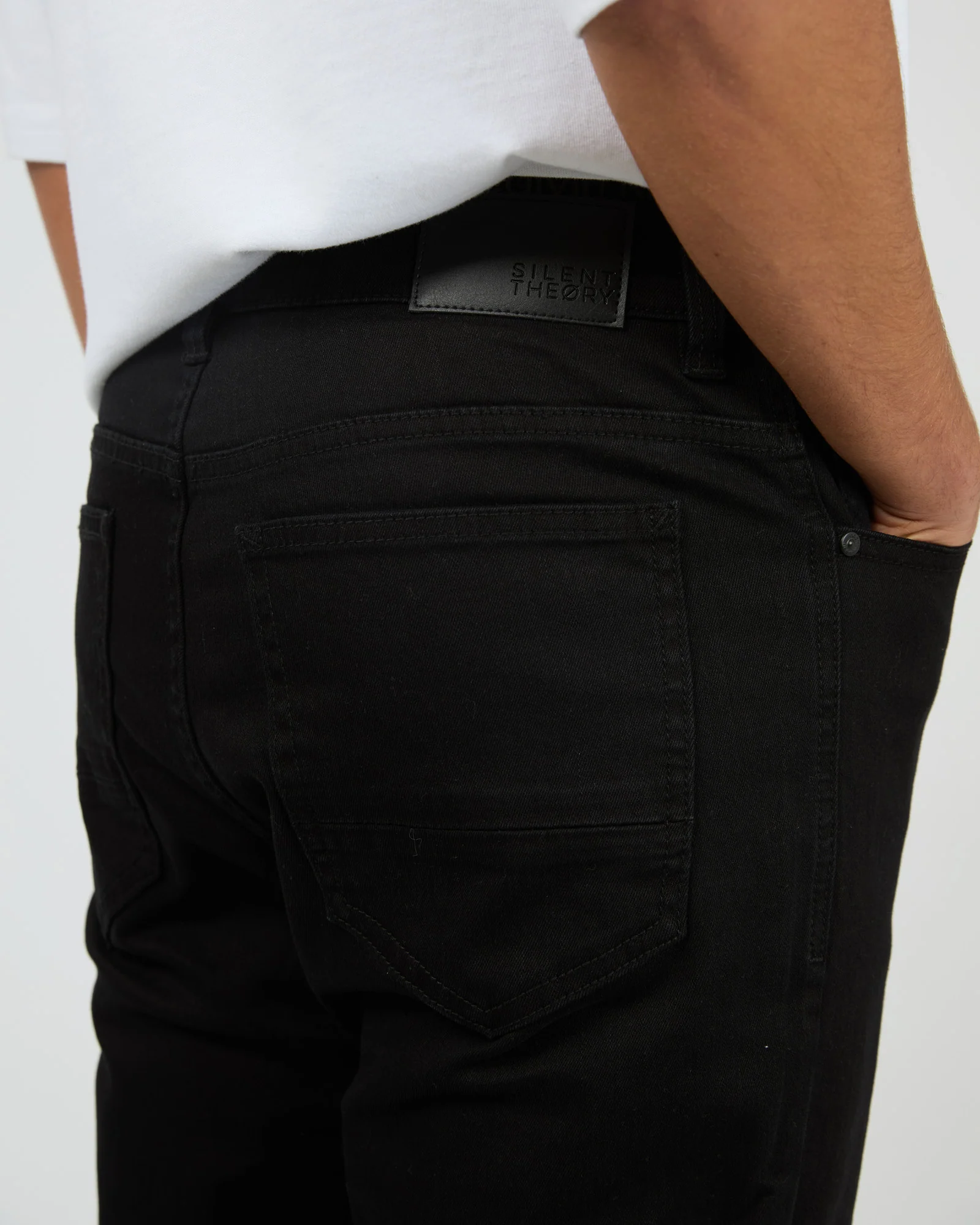 A1 Soho Jean Black - Image 5