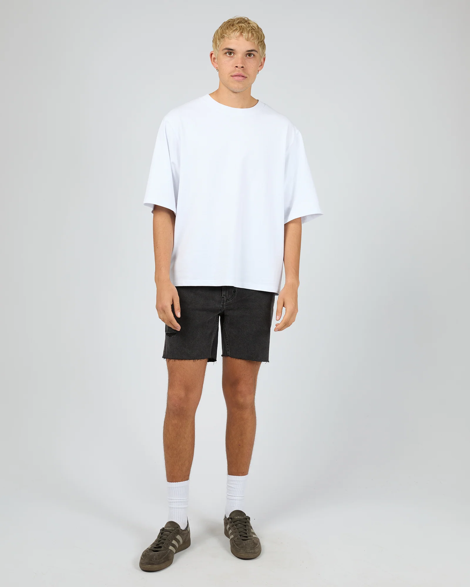 A2 Slim Short Bronson Rip Vintage Black - Image 2