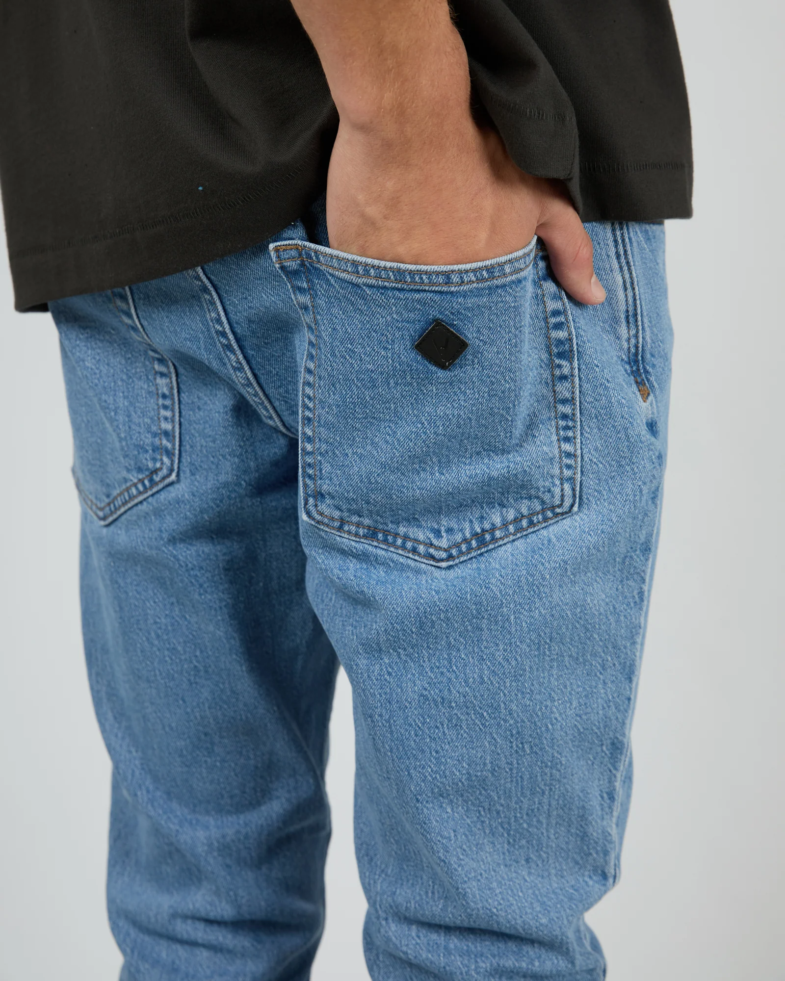 A2 Slim Simon Bleached Indigo - Image 5