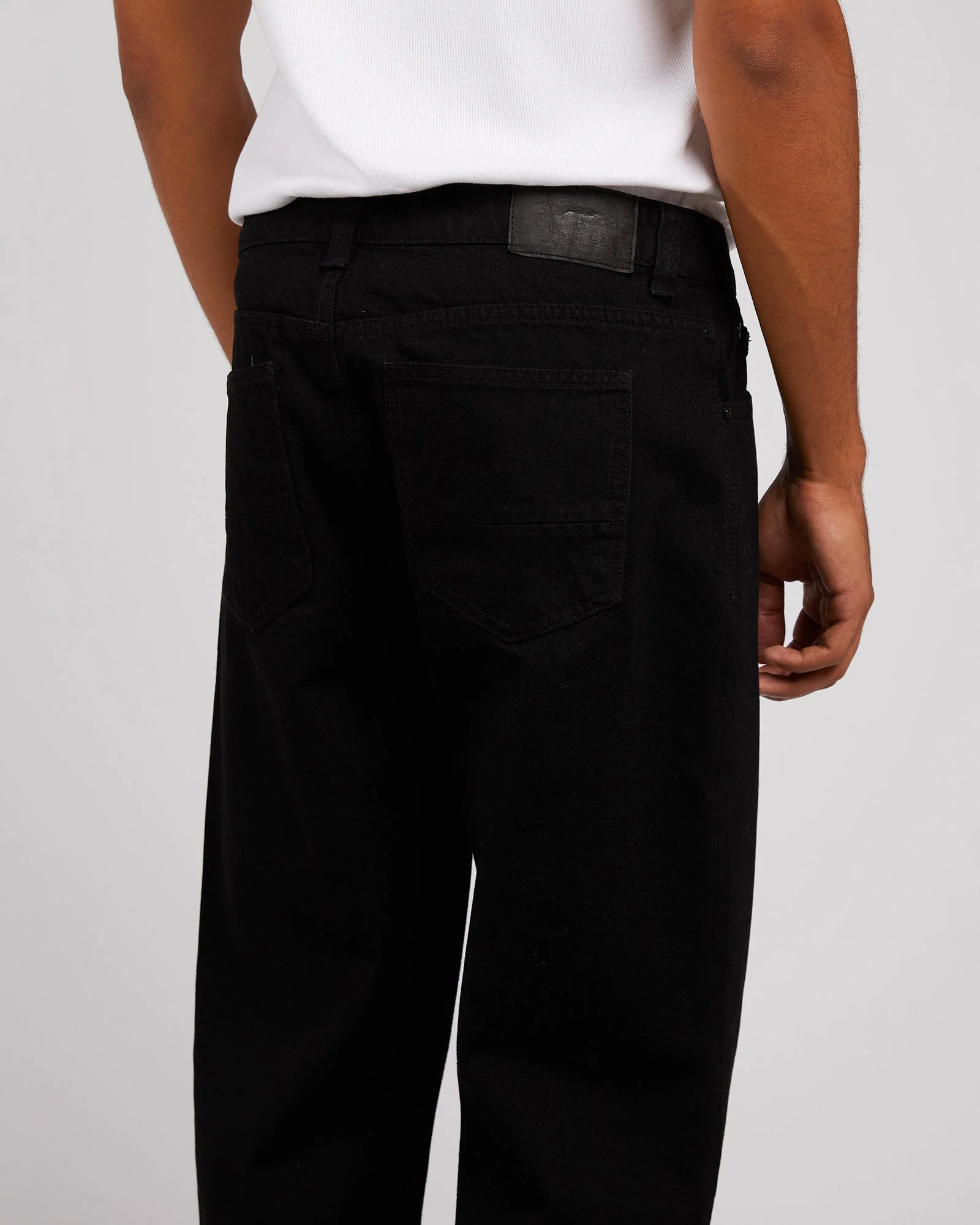 A3 Soho Jean Black - Image 5