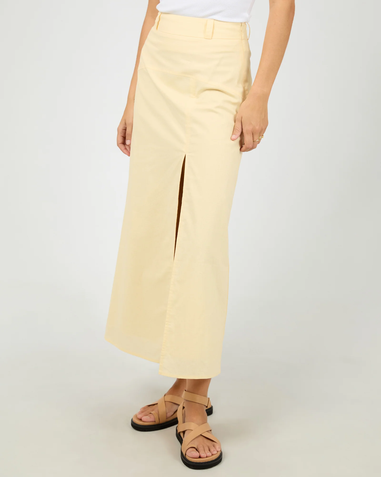 Alessa Linen Maxi Skirt Yellow - Image 4