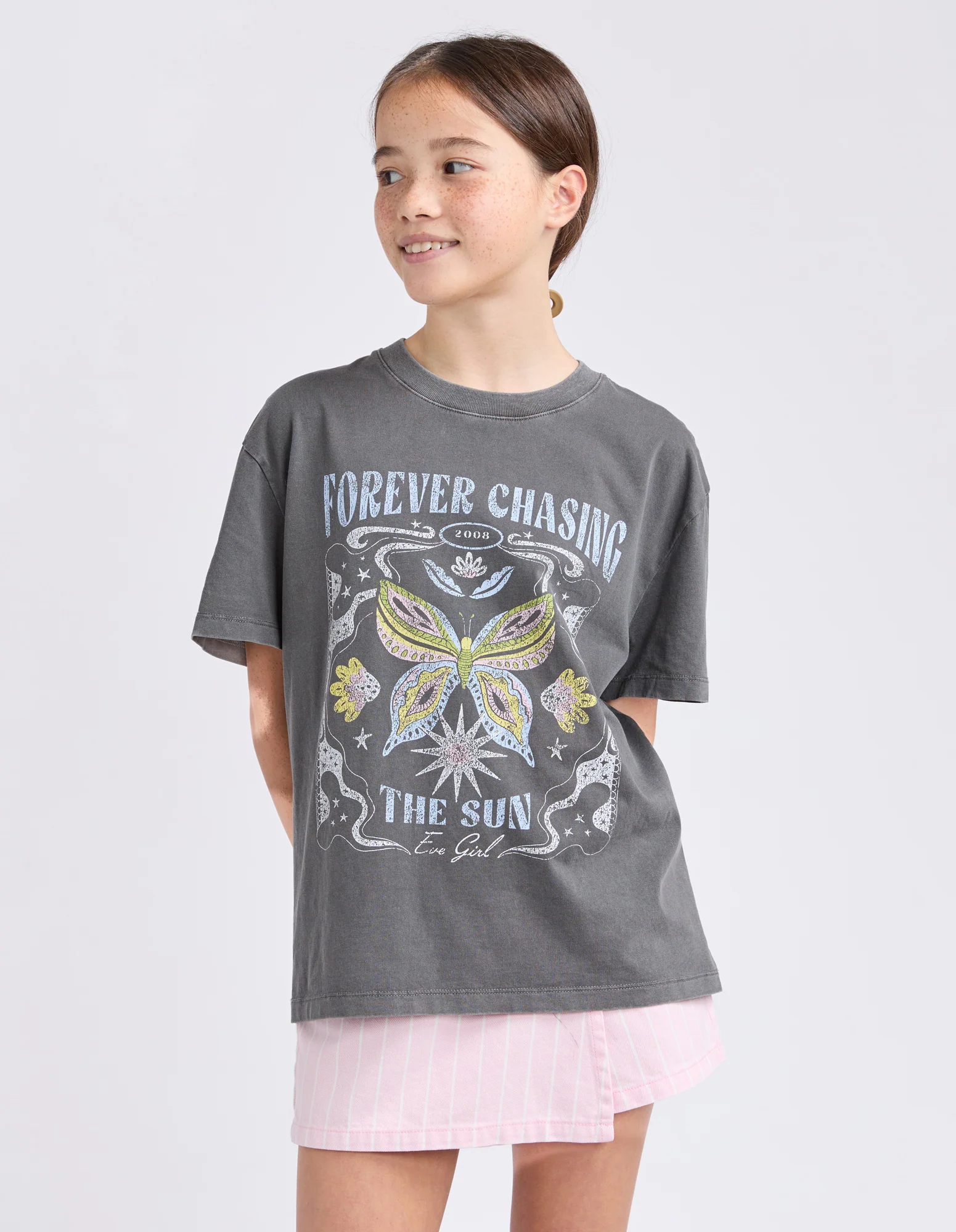Teen Chasing The Sun Tee Charcoal