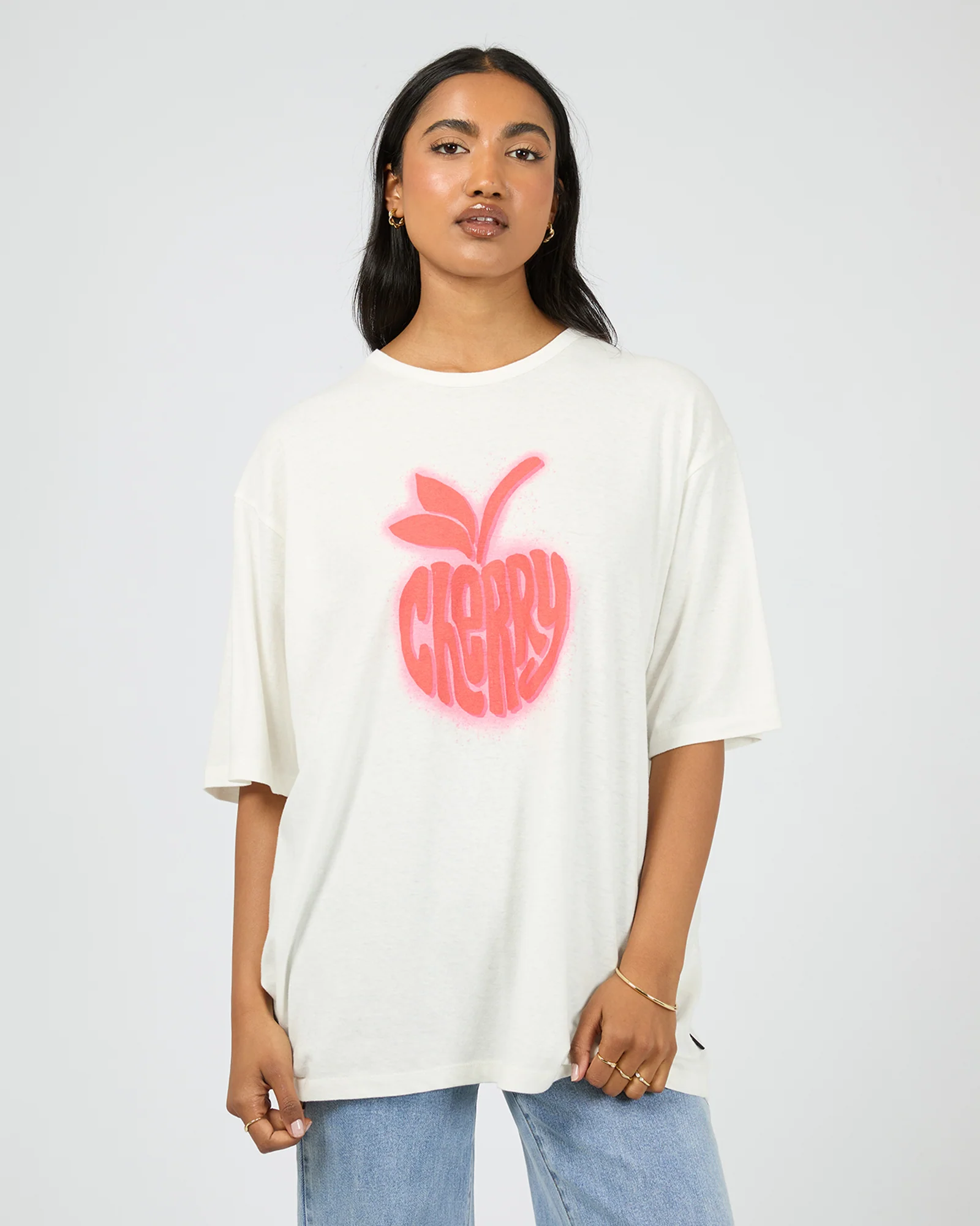Cherry Spray O/S Tee Vintage White