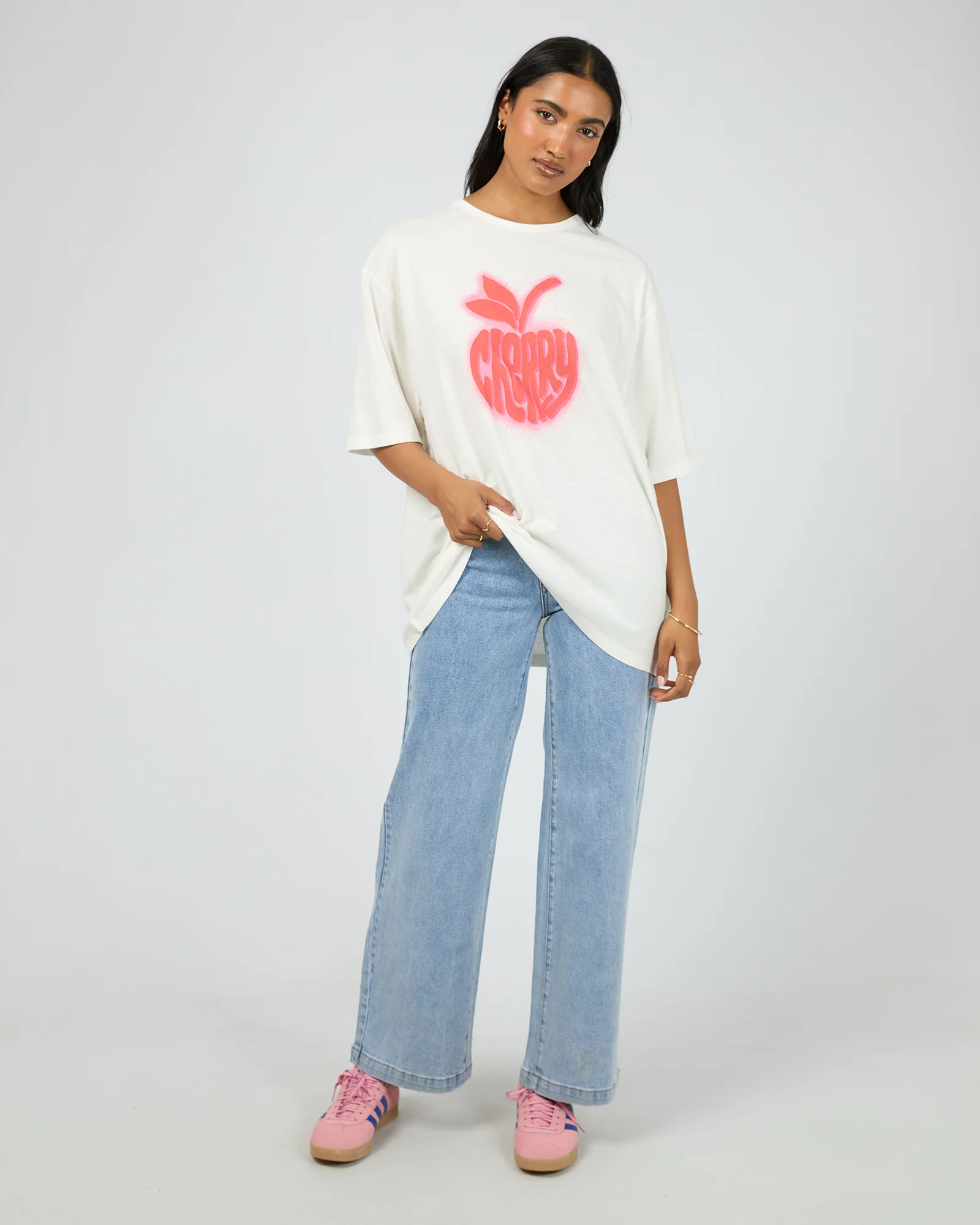 Cherry Spray O/S Tee Vintage White - Image 2