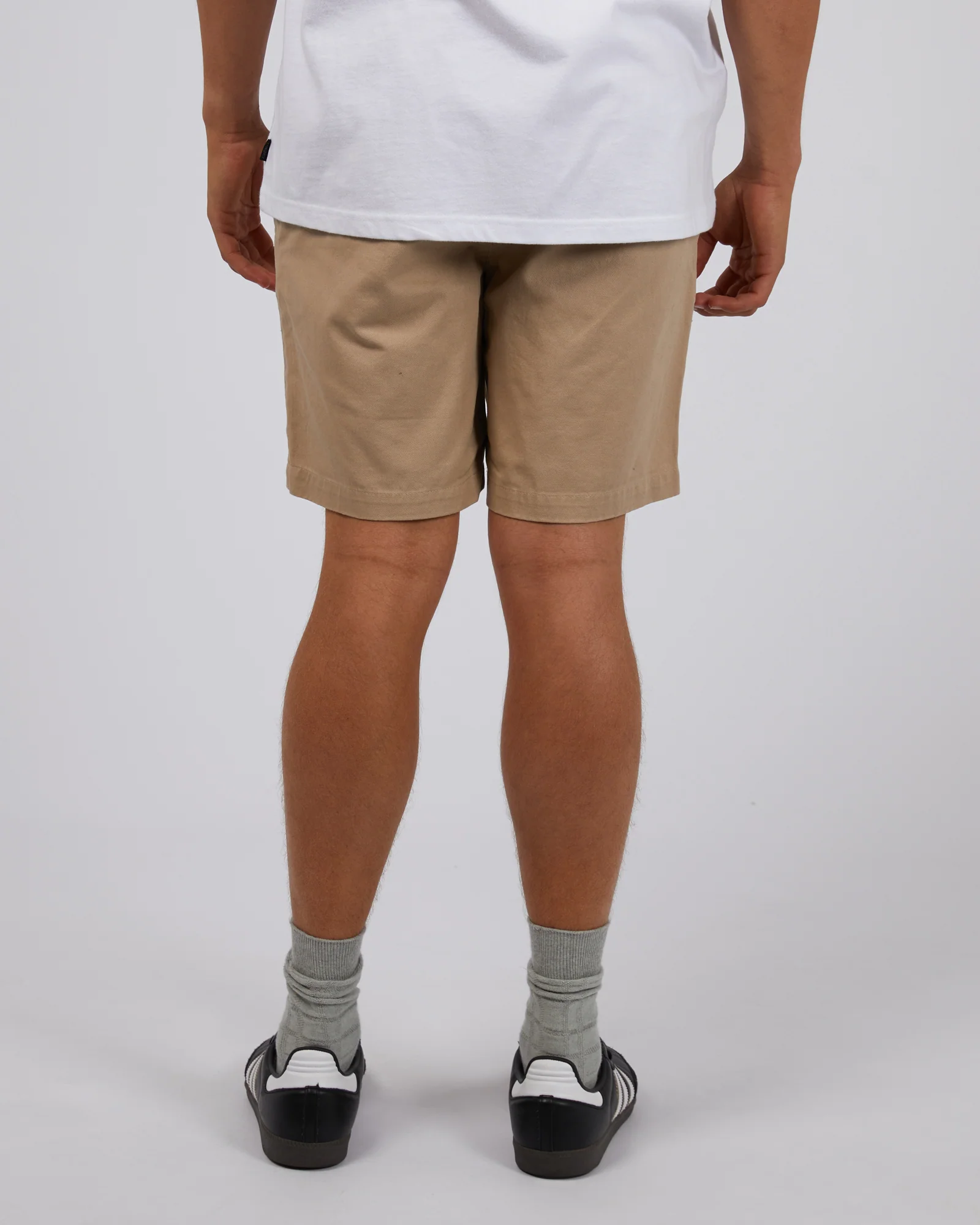 Classic Short Beige - Image 3