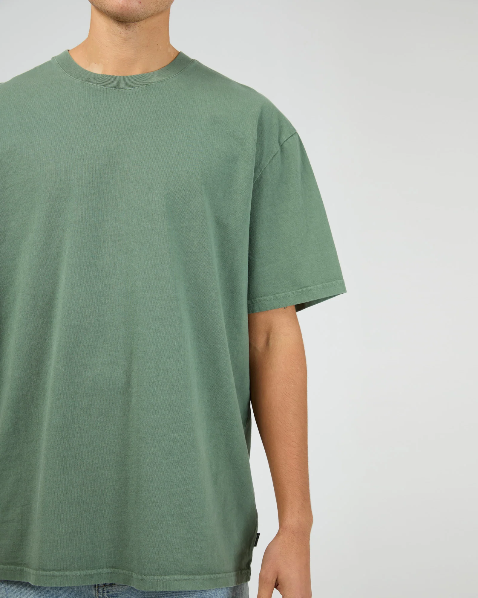 Essential Fit Tee Green - Image 5