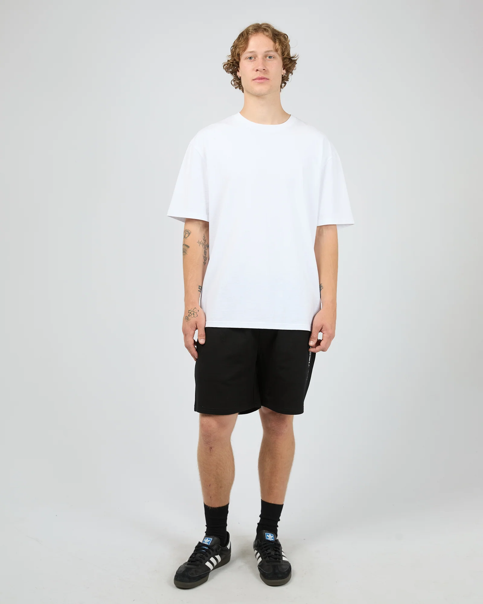Essential Theory Short V2 Black - Image 2