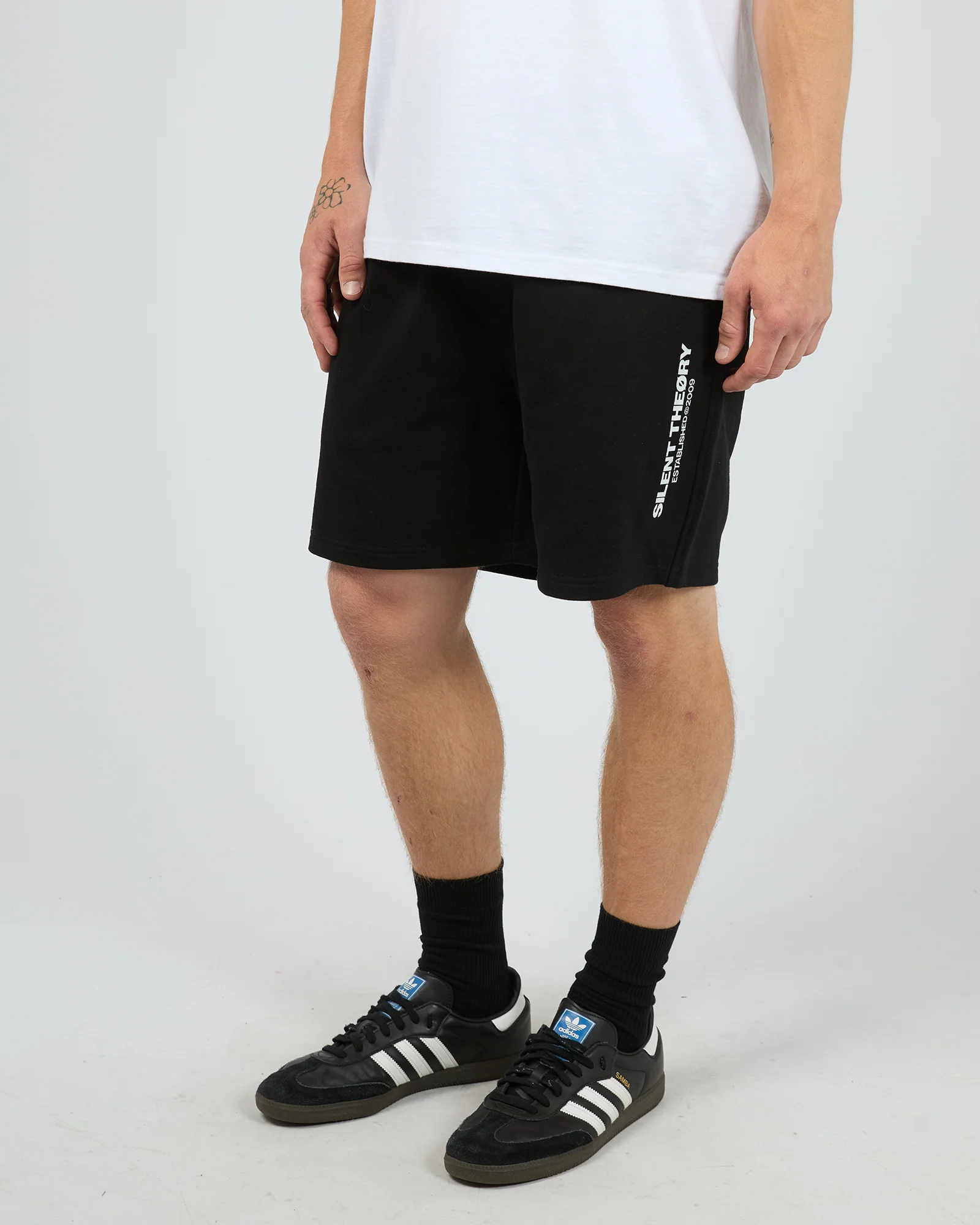 Essential Theory Short V2 Black - Image 4