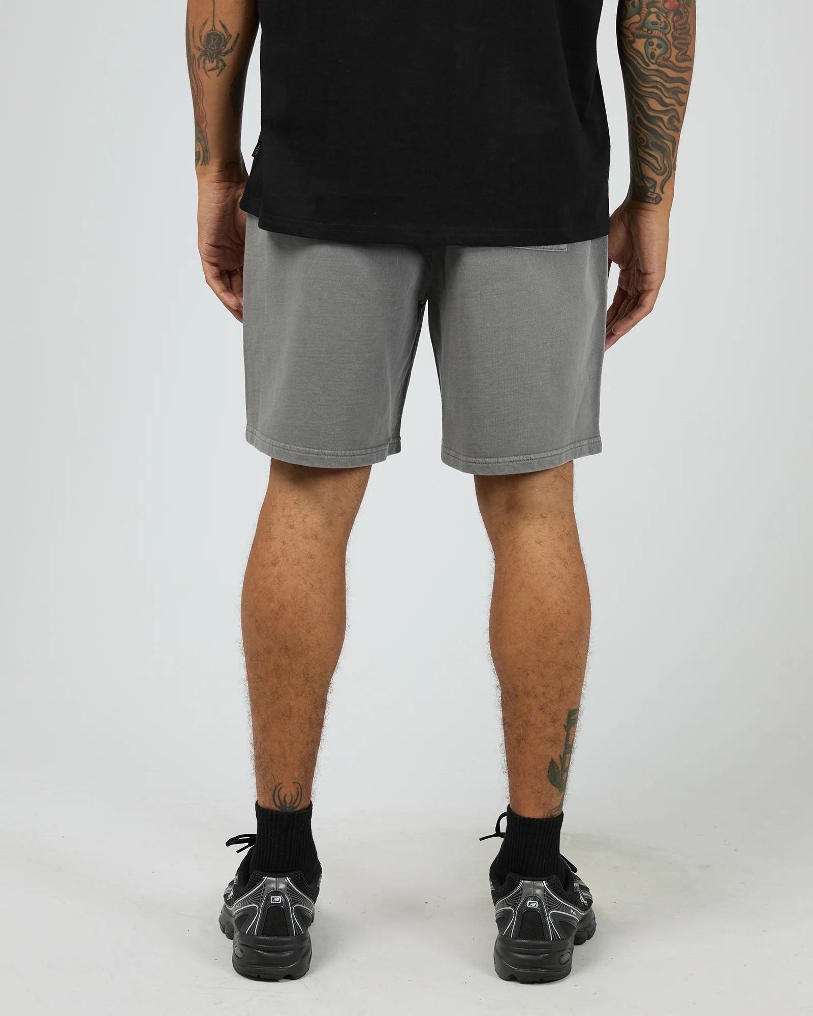 Essential Theory Short V2 Charcoal - Image 3
