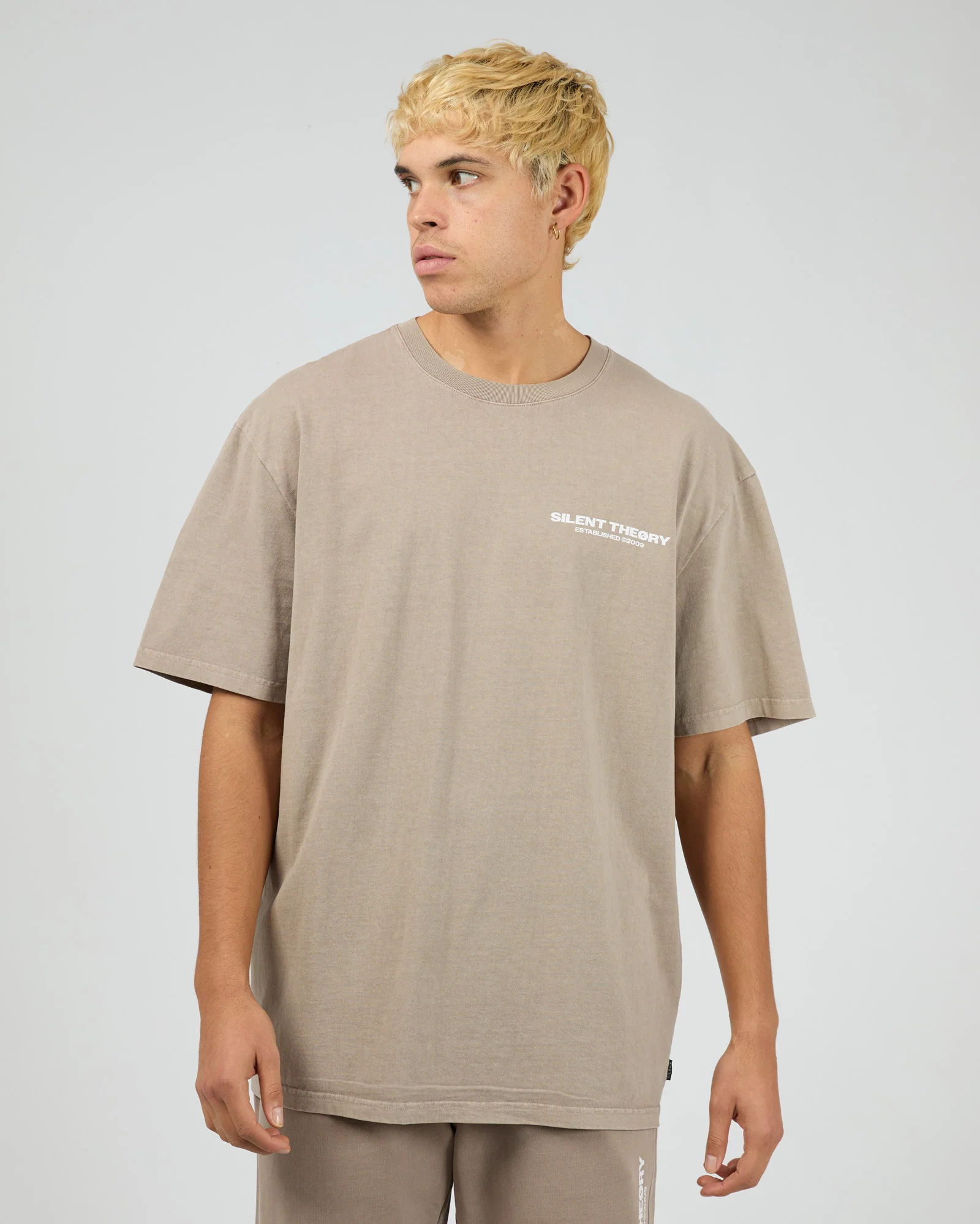 Essential Theory Tee Cement