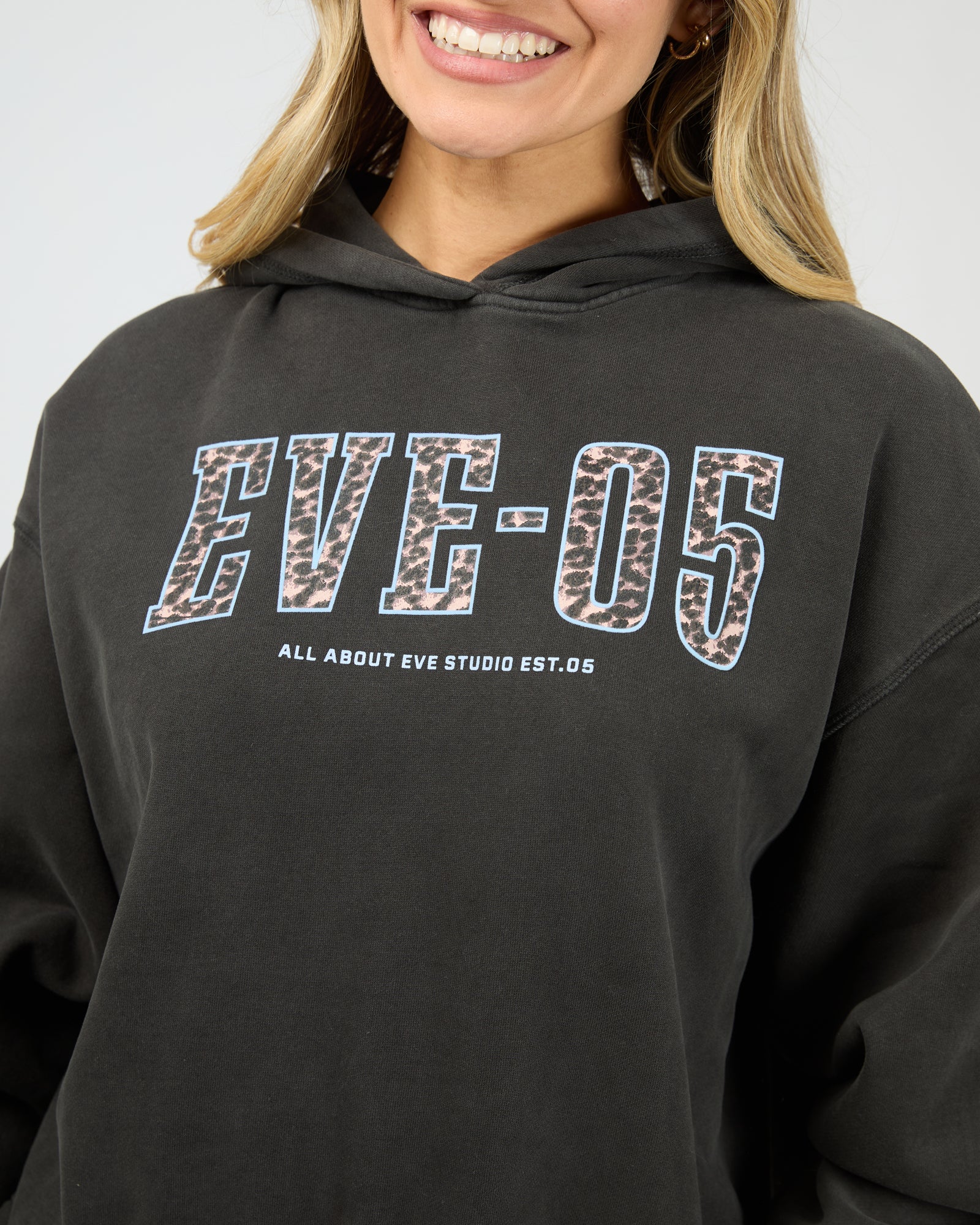 Eve Club House Box Hoodie Washed Black - Image 6