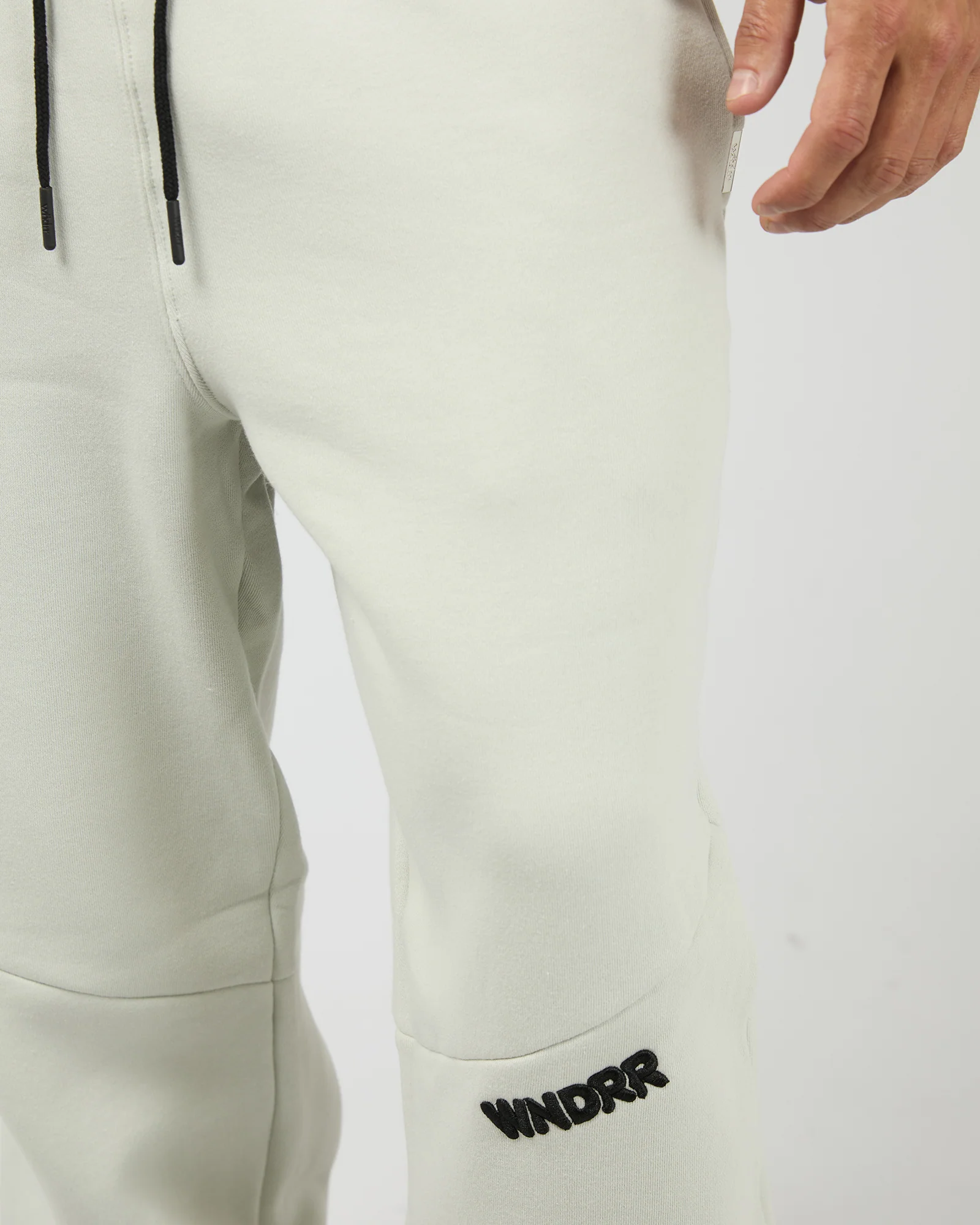 Halo Baggy Trackpant Oyster - Image 5