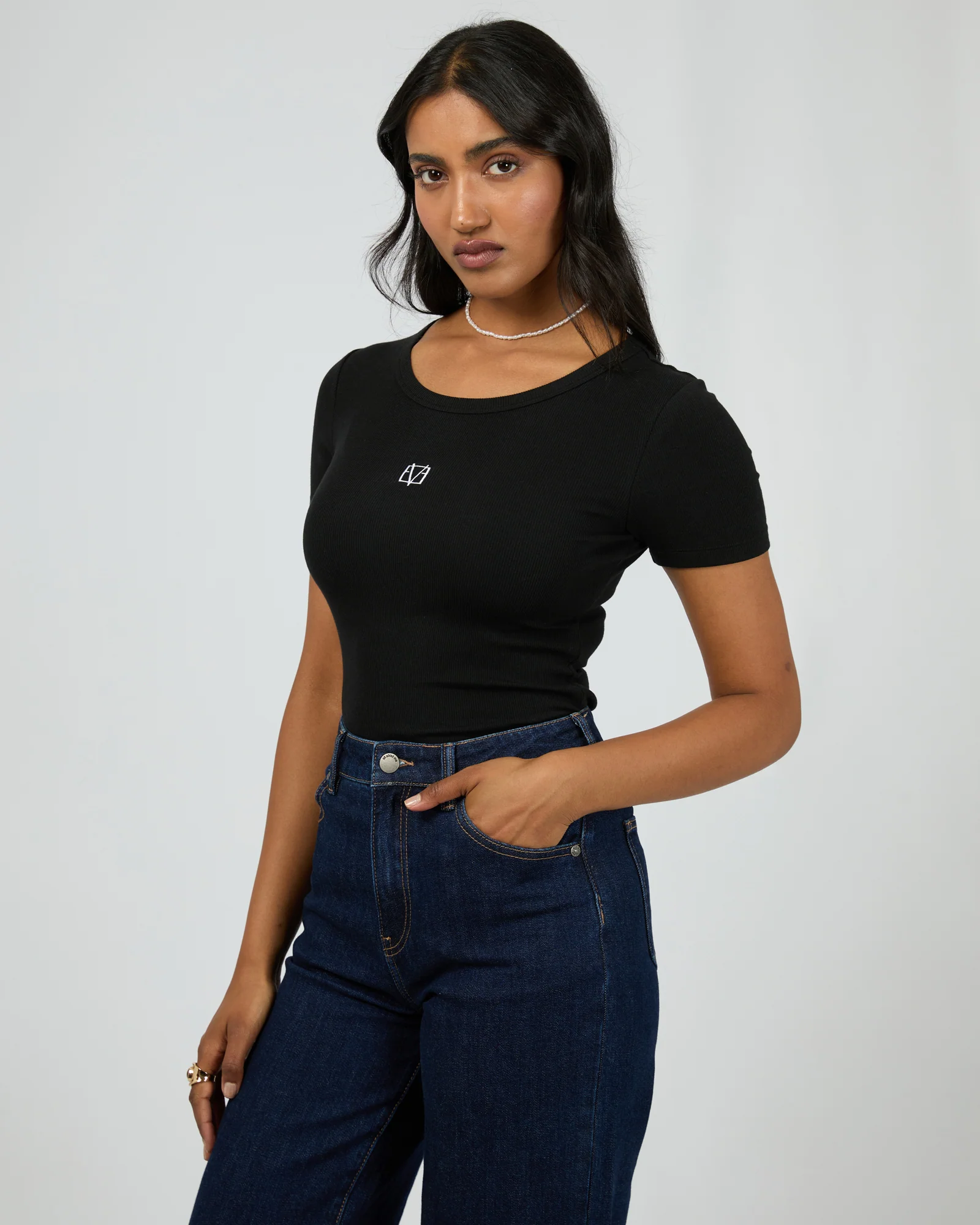 Icon Tee Black - Image 4