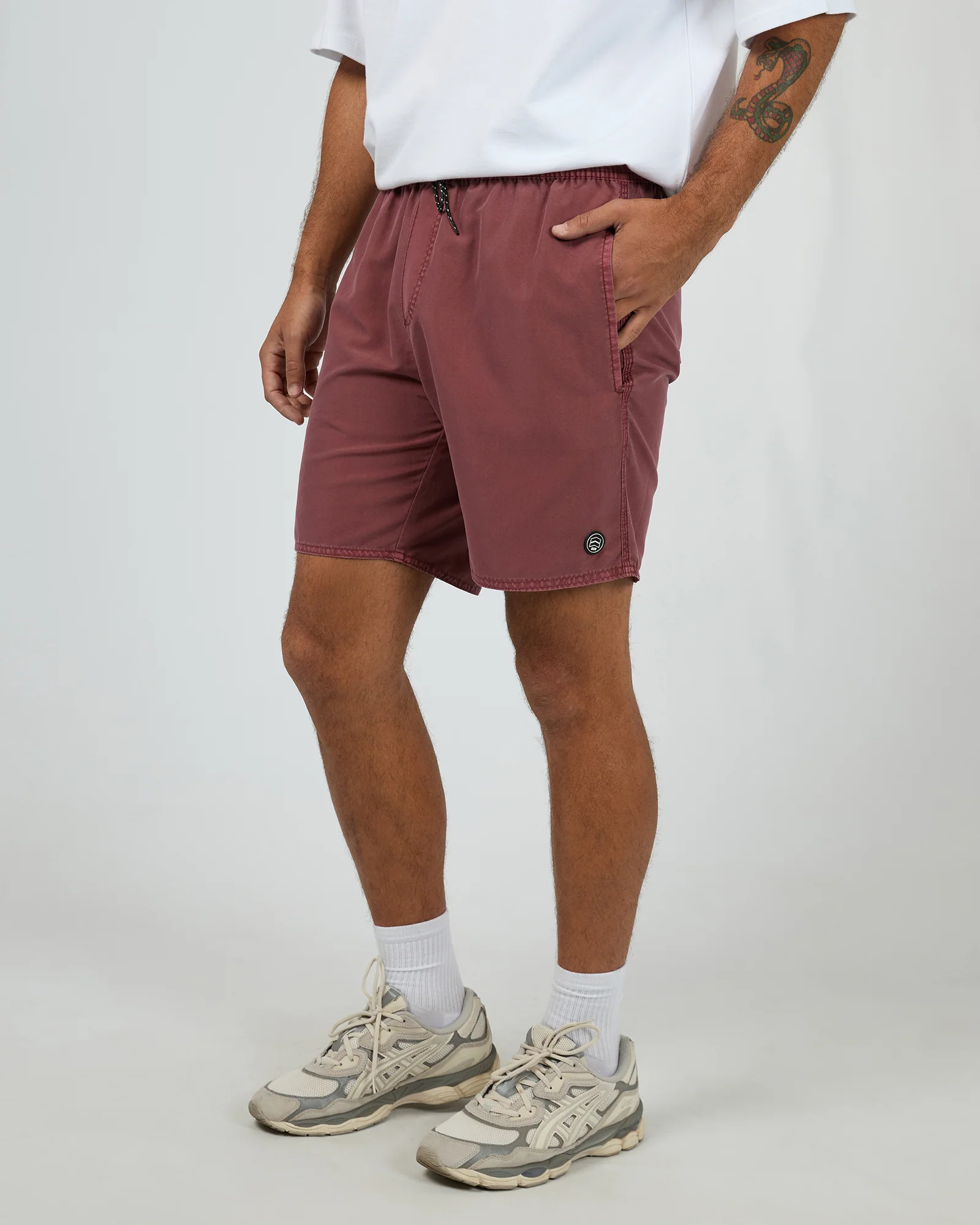 Illusion Short Burgandy - Image 4