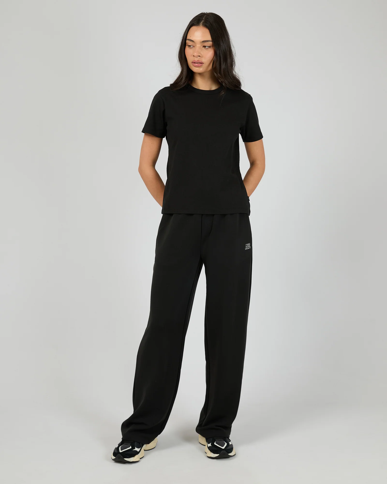 Luxe Active Pant Black - Image 2