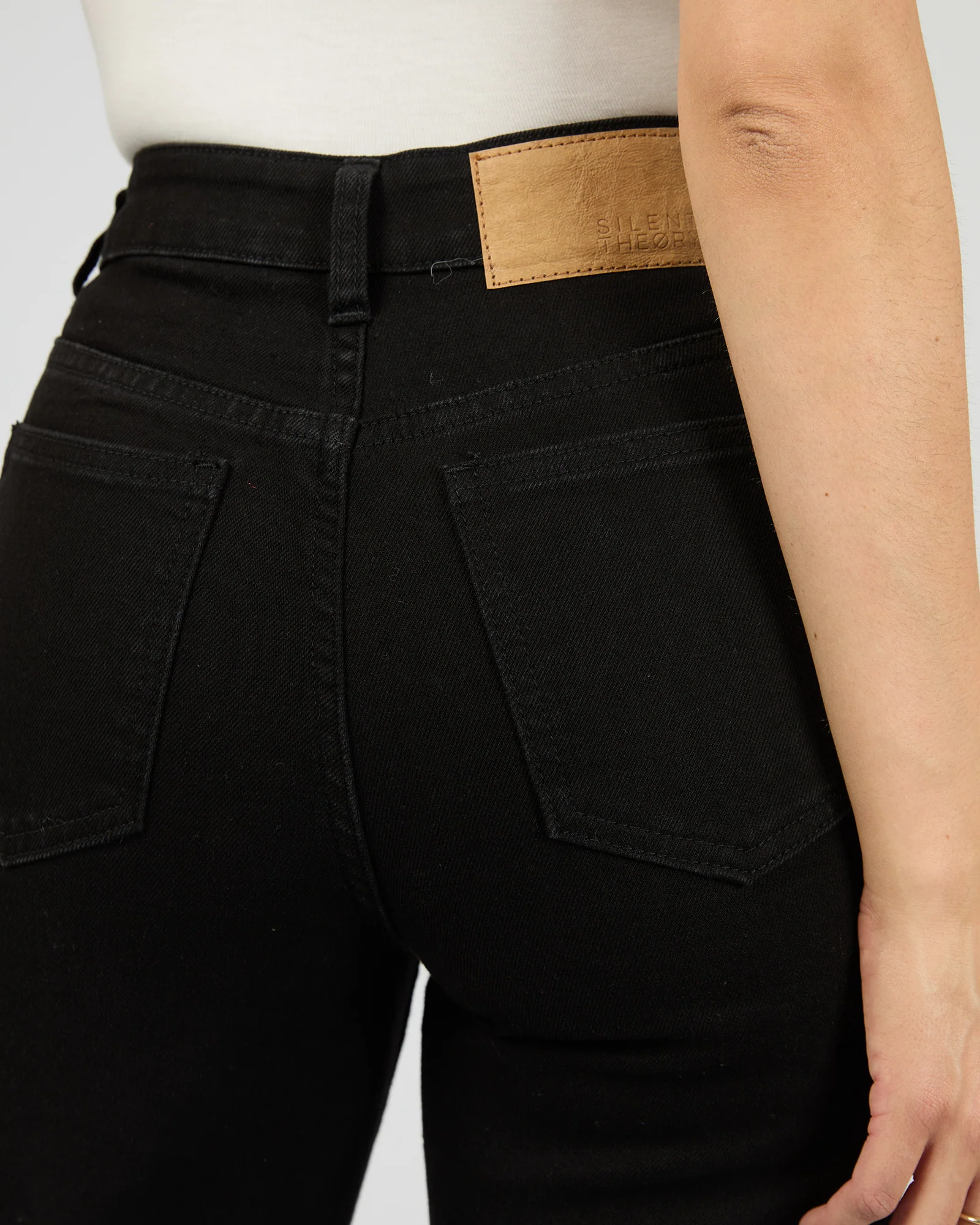 Mila Straight Comfort Jean Black - Image 5