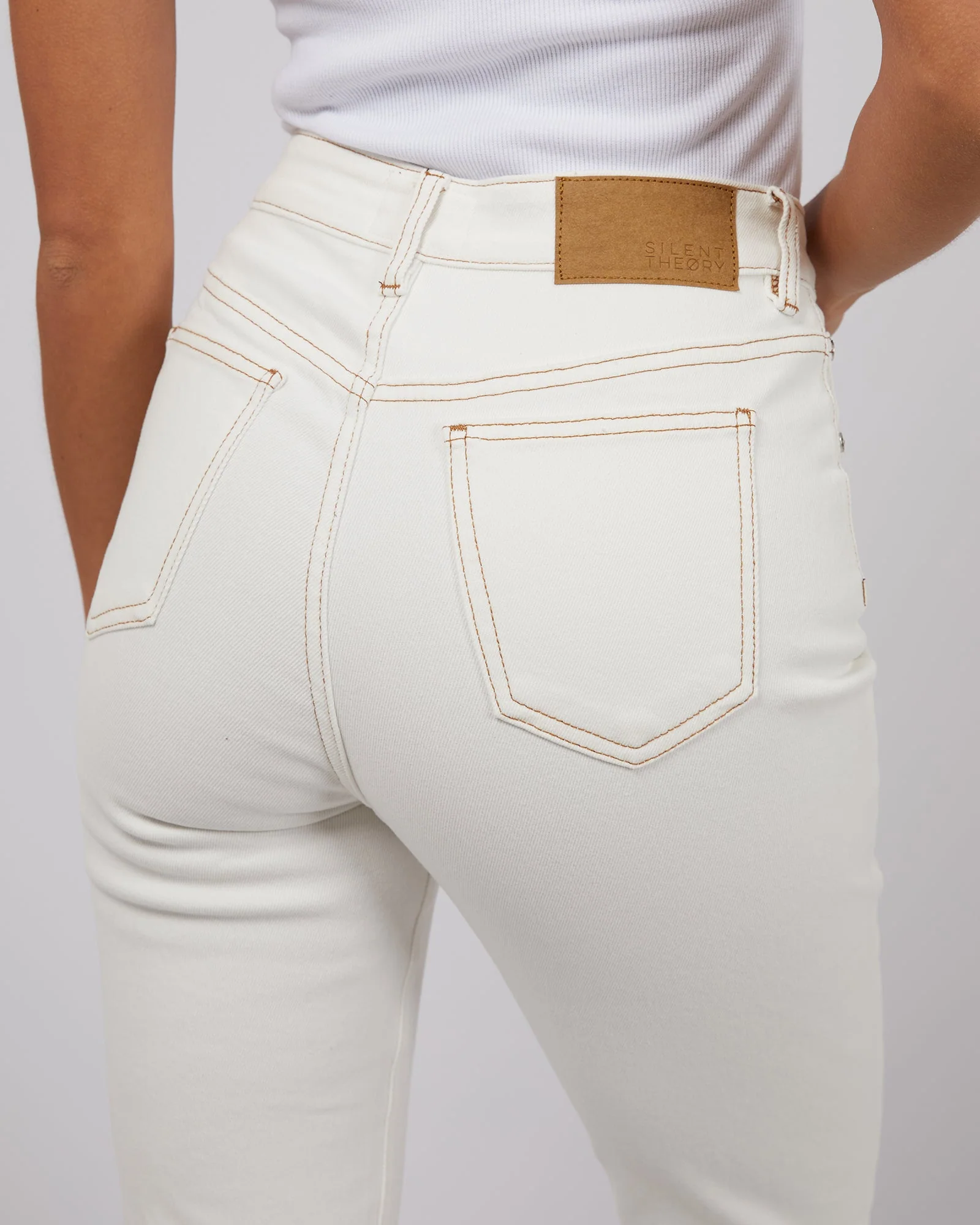 Monica Mom Comfort Jean Vintage White - Image 5