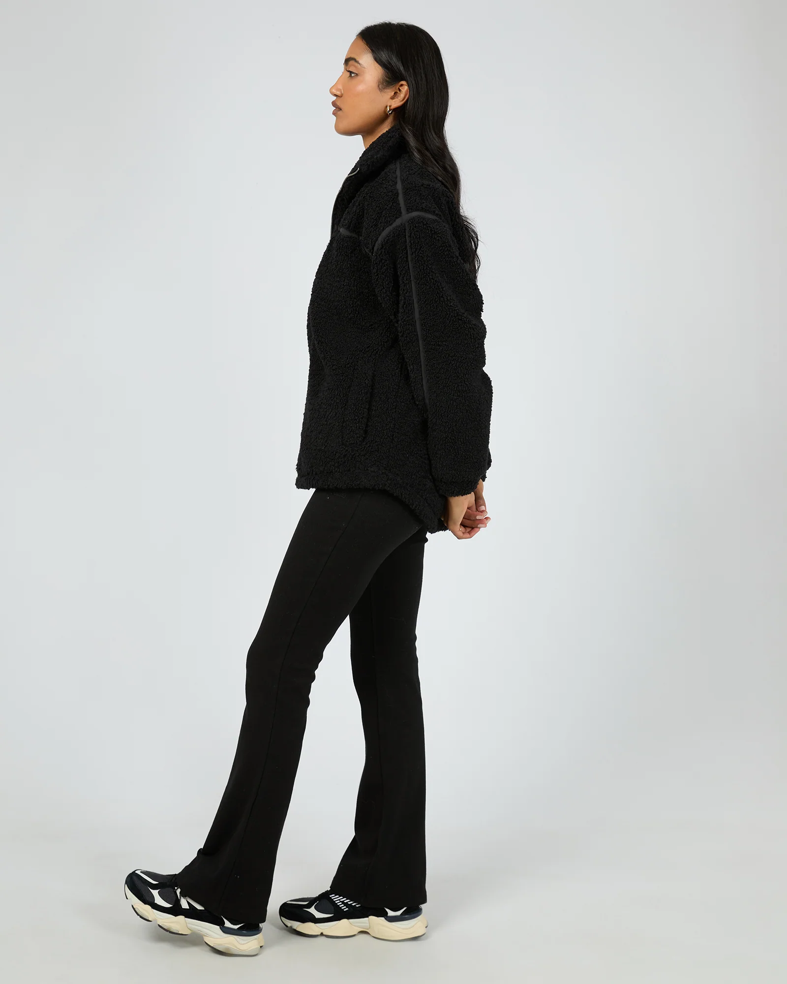 Newport Zip Thru Teddy Black - Image 6