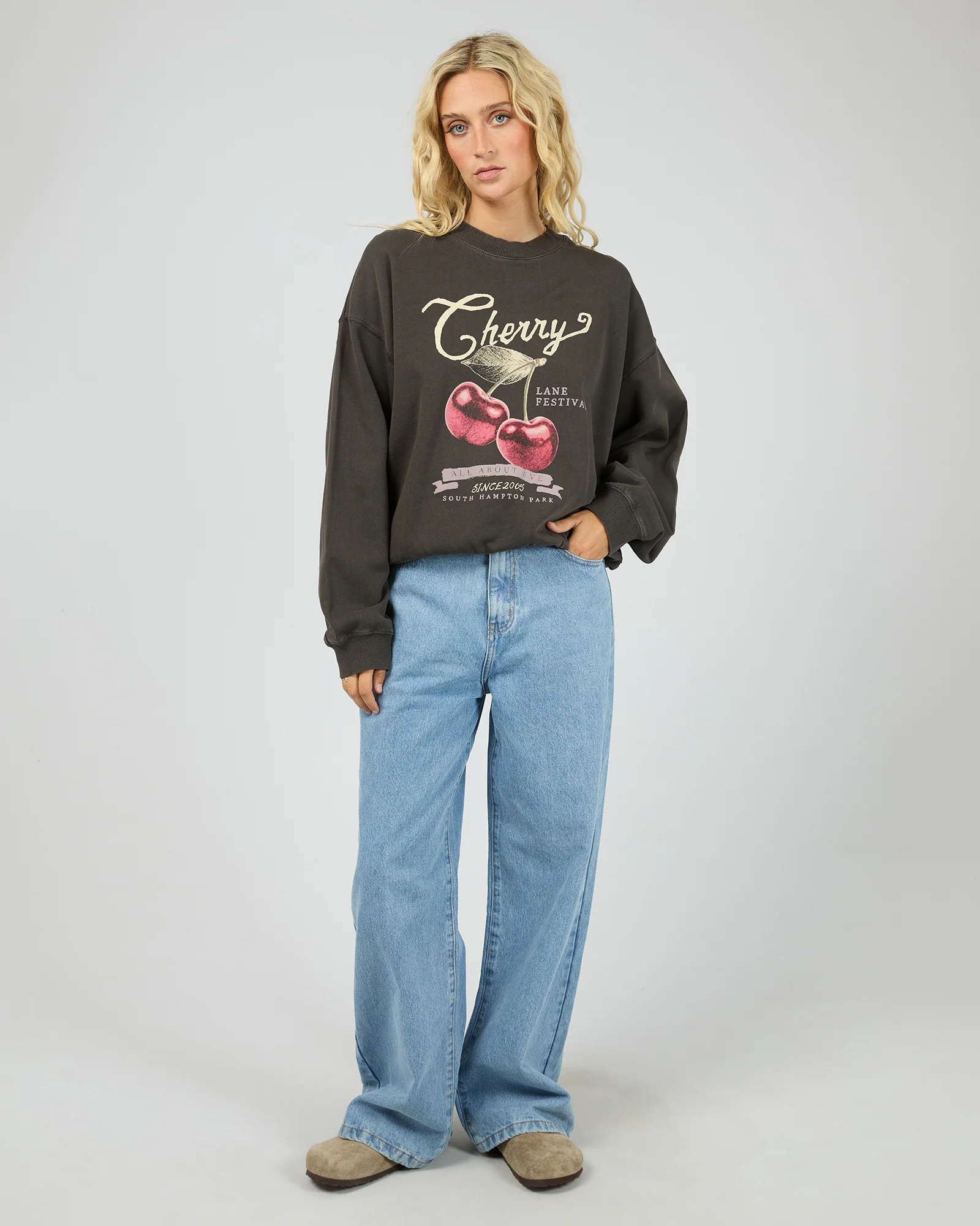Pippa Box Crew Washed Black - Image 2