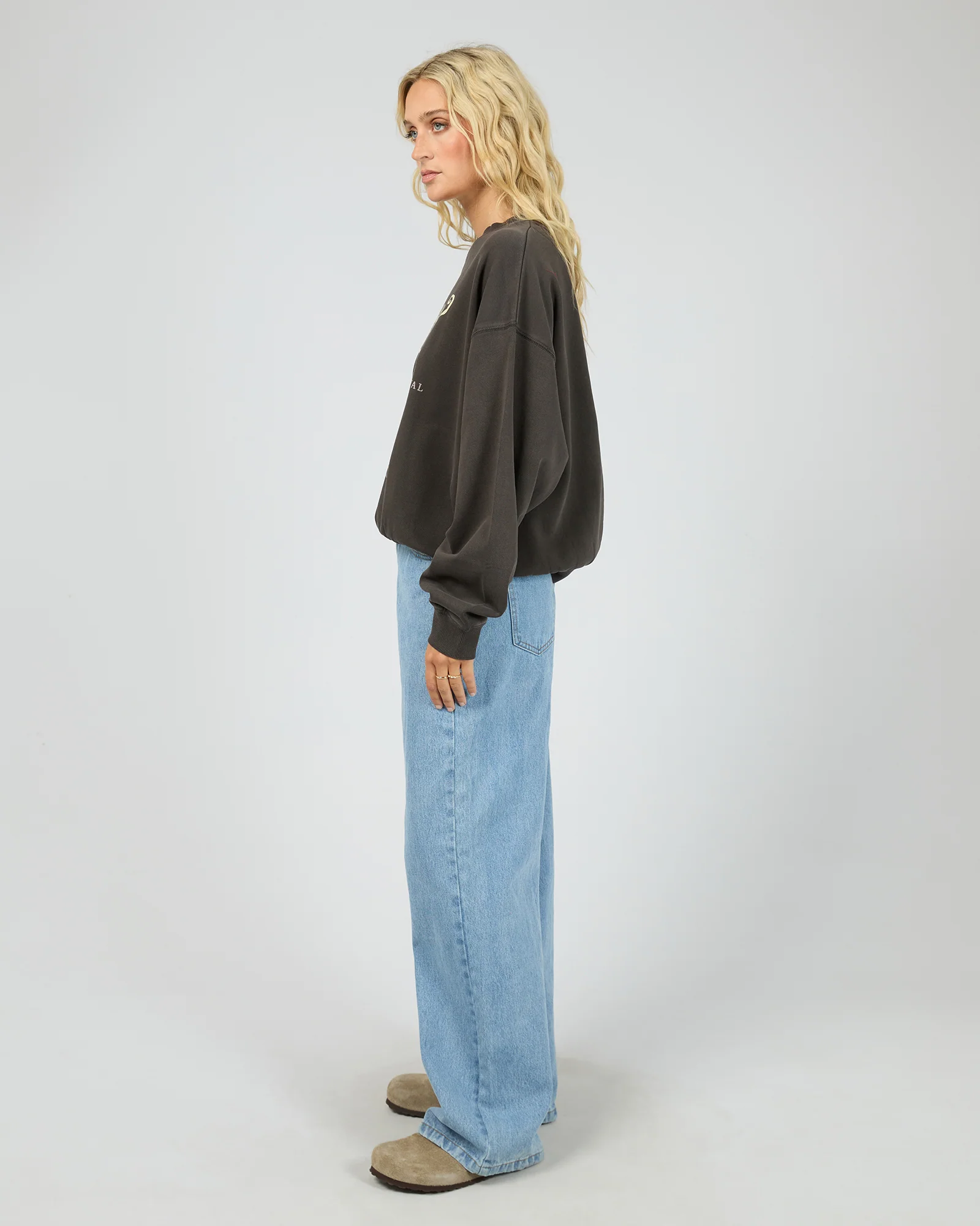 Pippa Box Crew Washed Black - Image 6