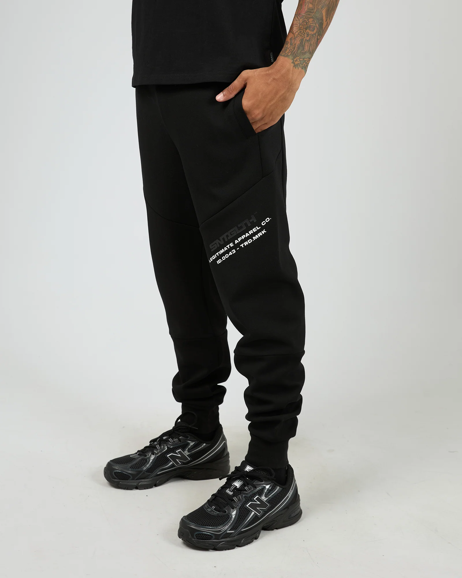 Sensor Track Pant Black - Image 4
