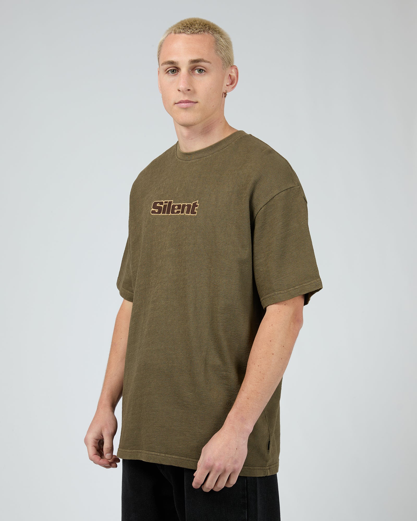 Silent Embro Tee Khaki - Image 4