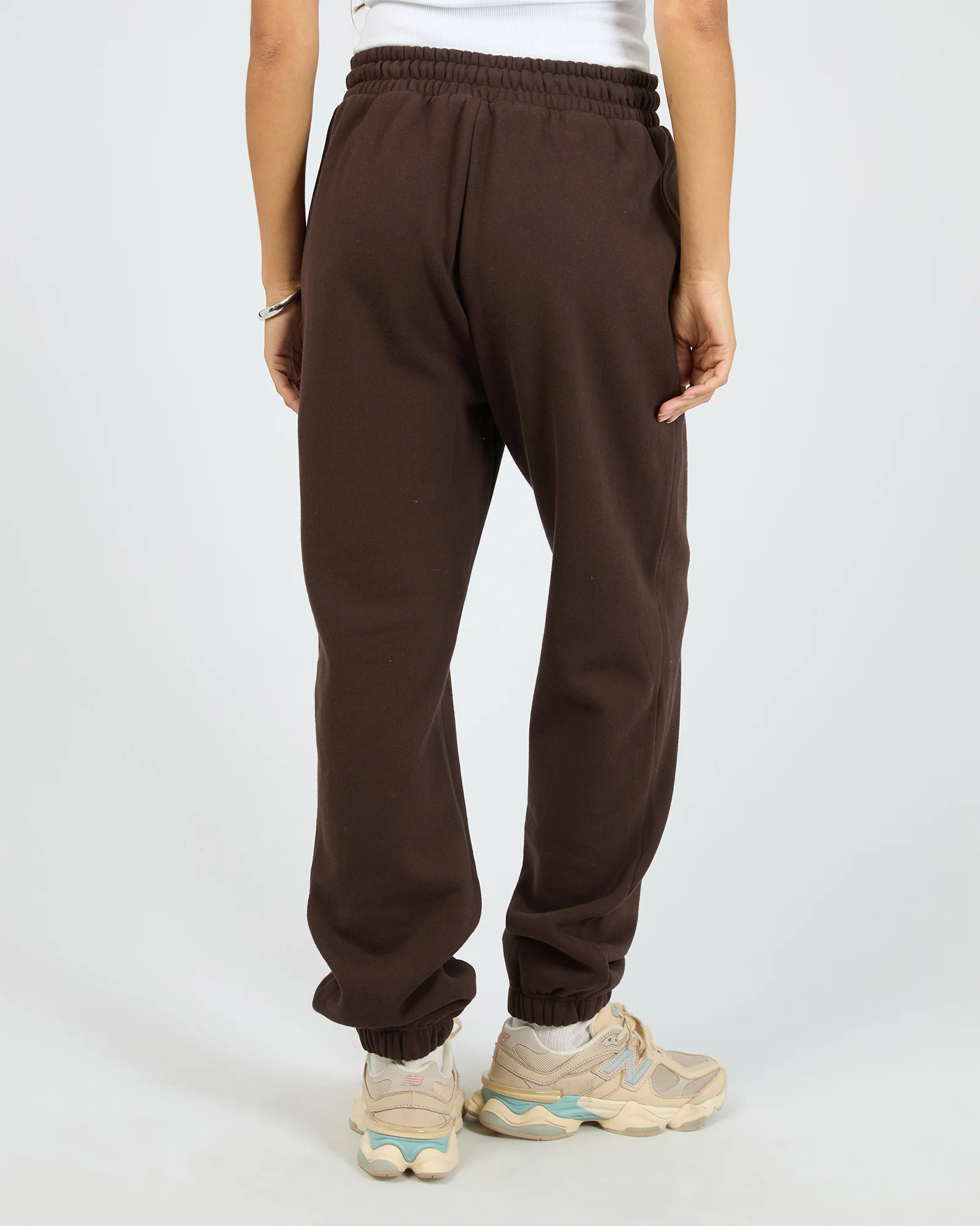 Silent Luxe Cuffed Trackpant Chocolate - Image 3