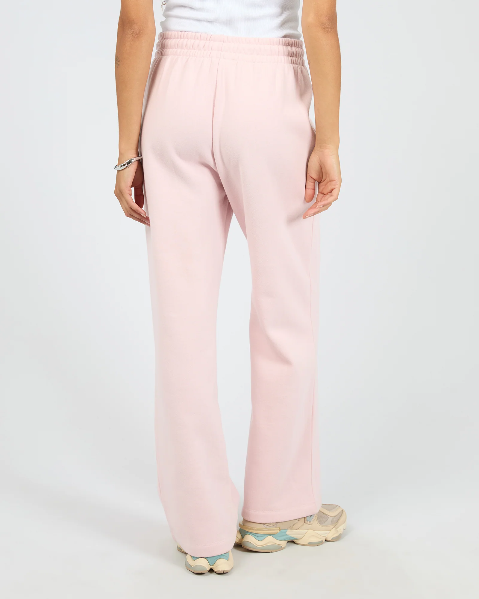 Silent Luxe Trackpant Pale Pink - Image 3