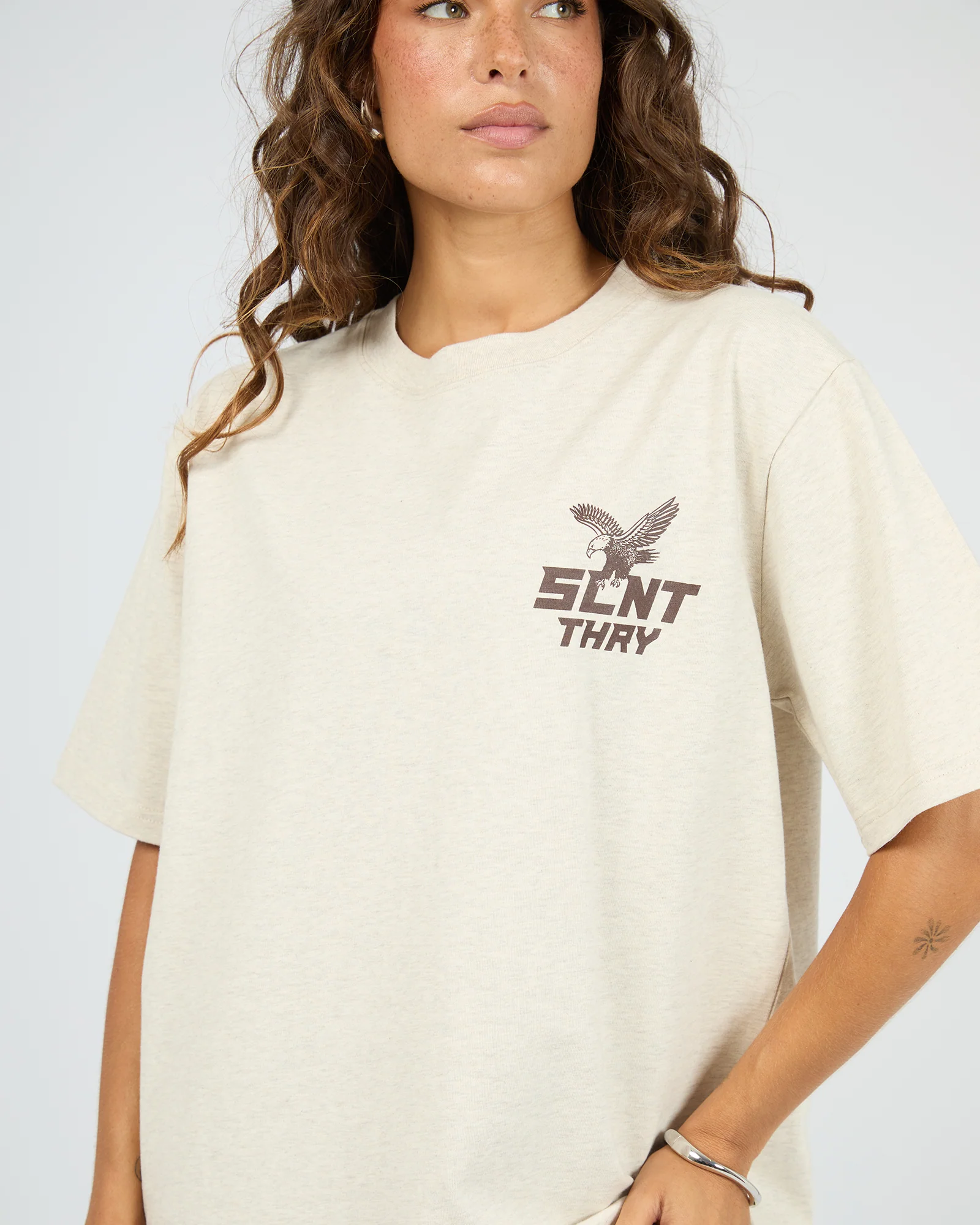 Soar Now Tee Oat - Image 5