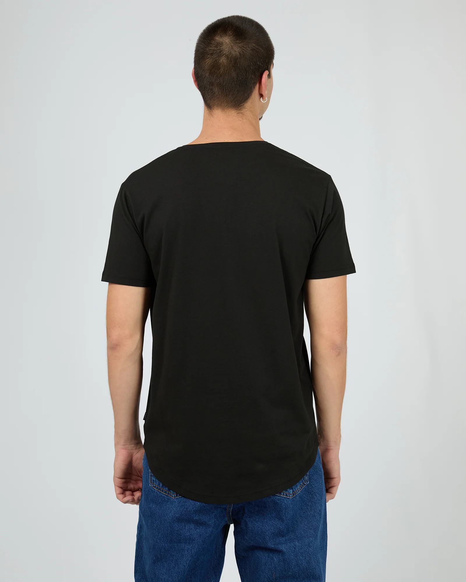 Solid Tail Tee Black - Image 3