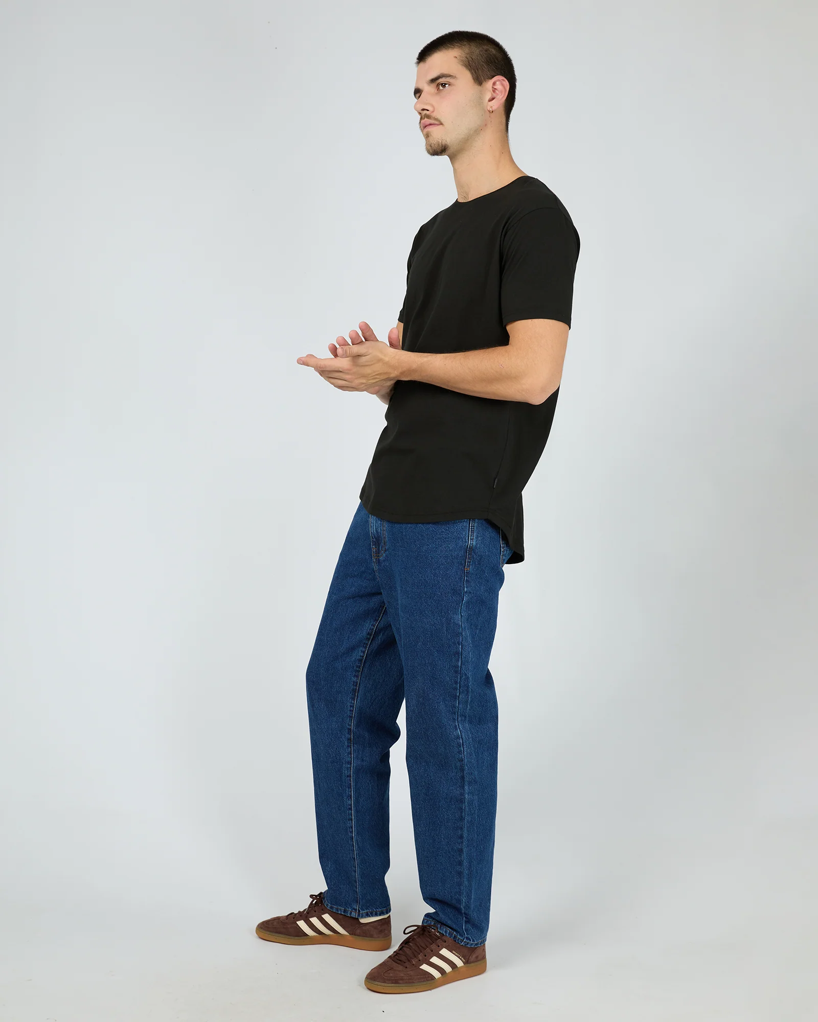 Solid Tail Tee Black - Image 6