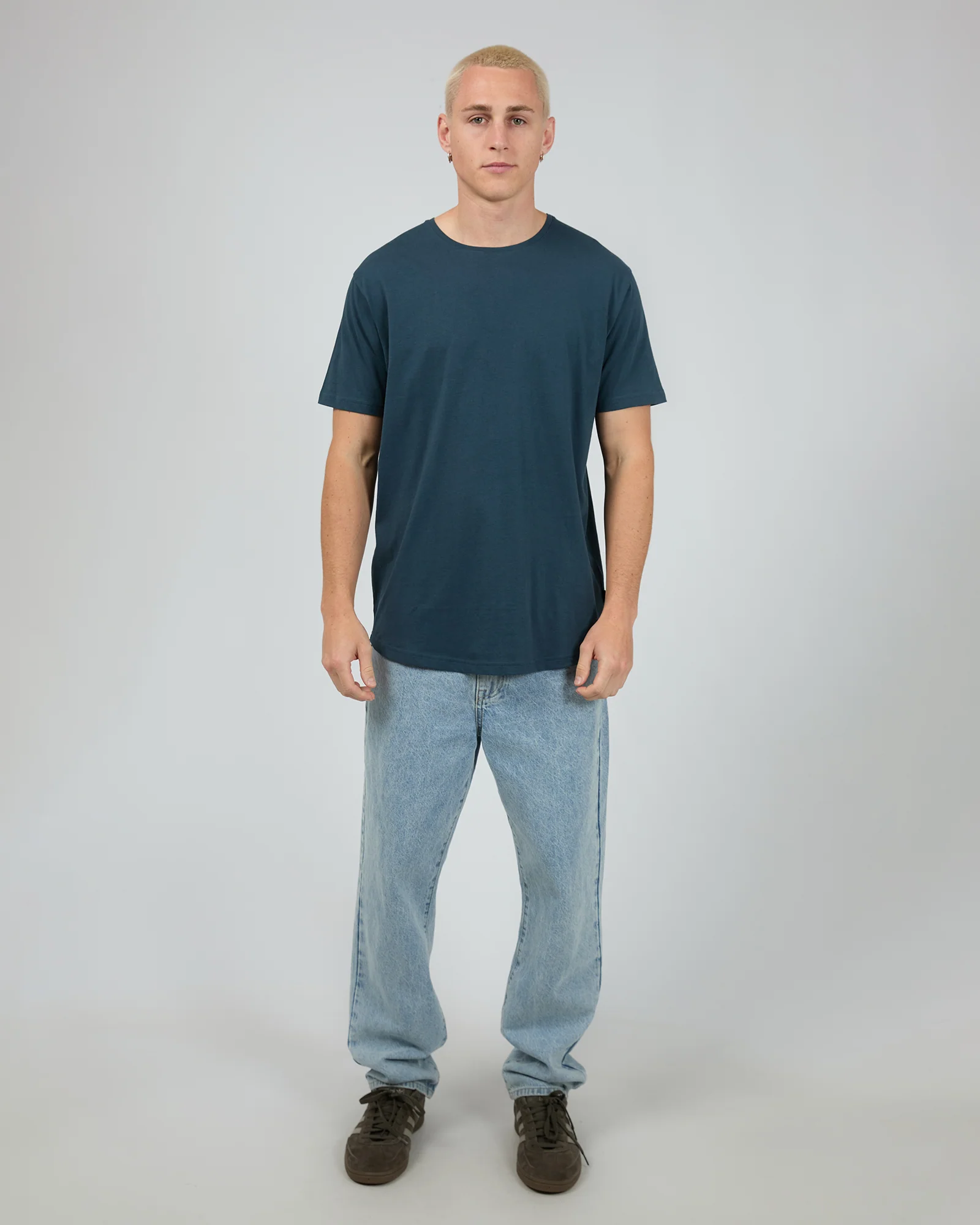 Solid Tail Tee Navy - Image 2