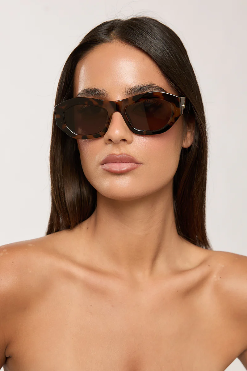 Sophi Tort Brown