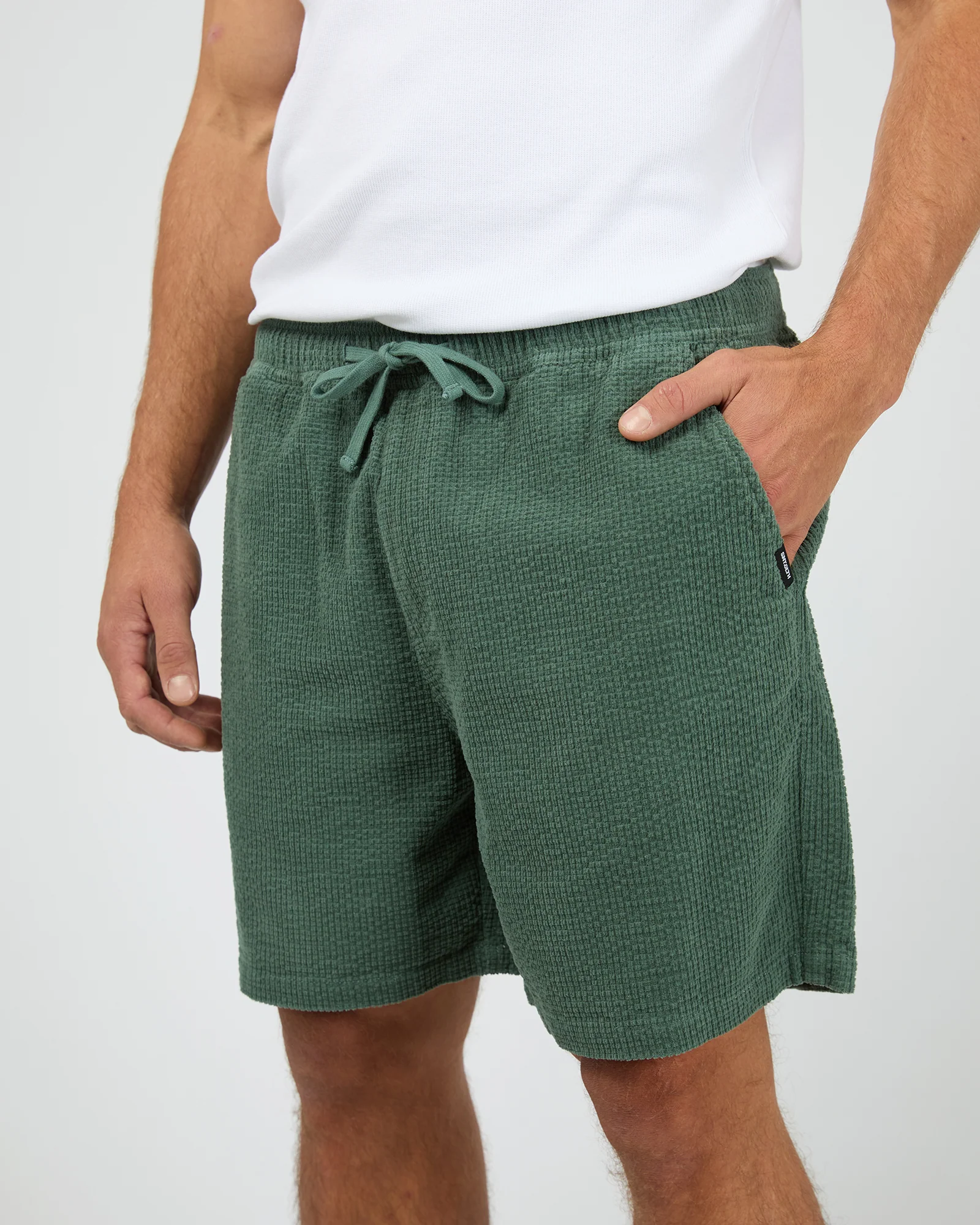 Squared Texture Short Green - Image 5