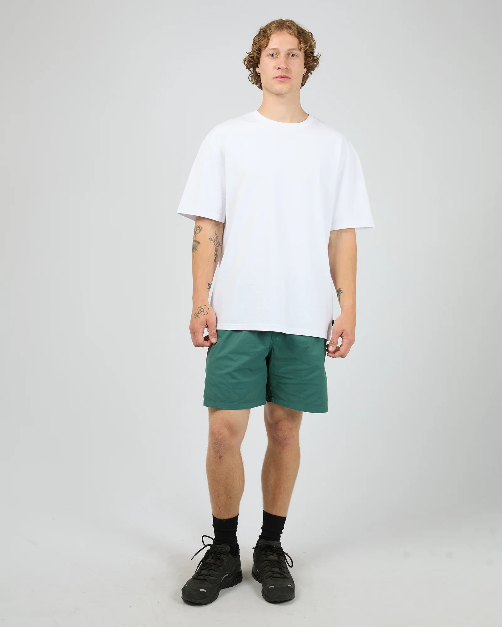 Tres Short Green - Image 3