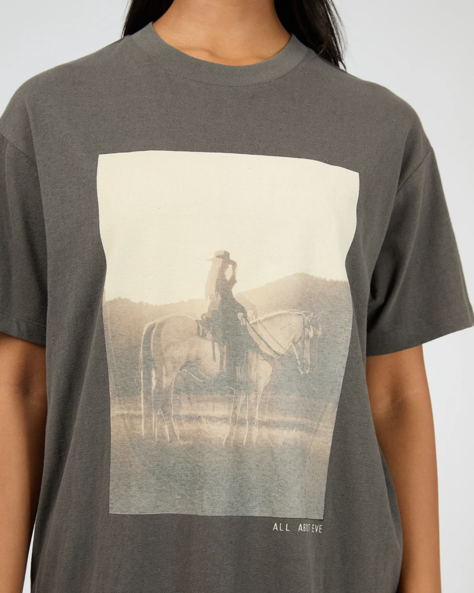 Yellowstone Relaxed Tee Charcoal - Image 5